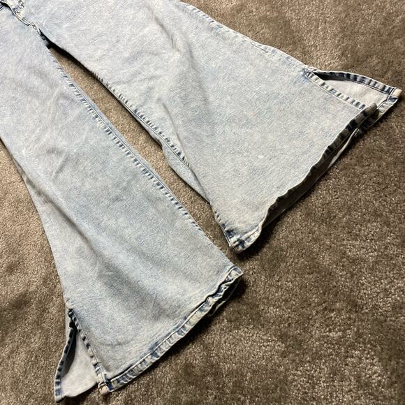 High Rise Wide Leg Jeans - Picture 6 of 12